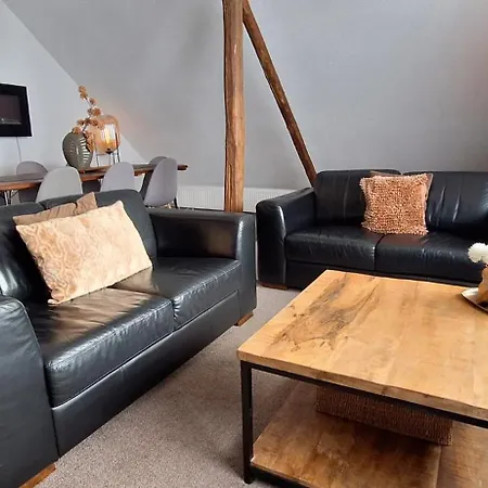 Haus Blick Am Edersee شقة